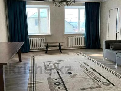 6-комнатный дом помесячно, 110 м², Алимжанова 6 за 400 000 〒 в Талдыкоргане
