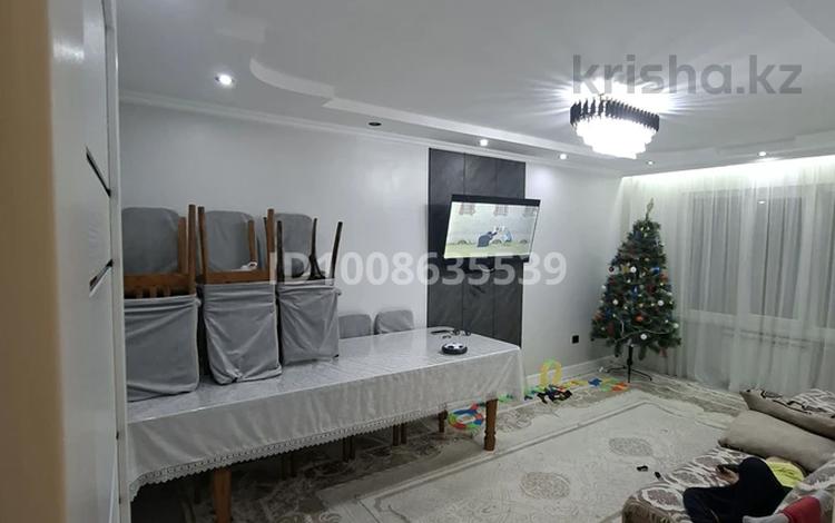 4-комнатная квартира · 85.1 м² · 2/5 этаж, мкр Мамыр-1 за 67 млн 〒 в Алматы, Ауэзовский р-н — фото 2