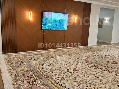4-бөлмелі пәтер · 160 м² · 1/7 қабат, Гани Иляева 113/5 — Иляева и Акпан батыра, бағасы: 68 млн ₸ в Шымкенте, Енбекшинский р-н