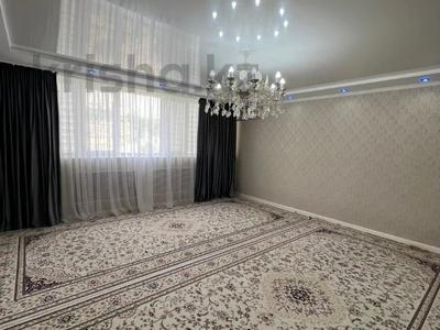 4-комнатная квартира · 100 м² · 2/5 этаж, 15-й мкр 28 за 30 млн 〒 в Актау