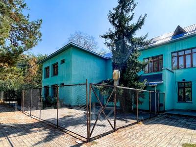 Образование · 4800 м² за 4 млрд ₸ в Алматы, Алмалинский р-н