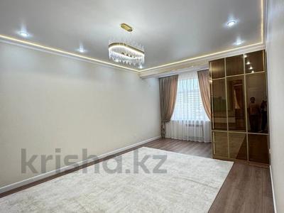 2-комнатная квартира · 81 м² · 9/13 этаж, 16-й мкр 84 за 35 млн 〒 в Актау