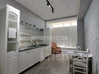 1-бөлмелі пәтер · 45 м² · 4/9 қабат, мкр Нурсая, Абулхайыр хана 51а, бағасы: 15 000 ₸ в Атырау