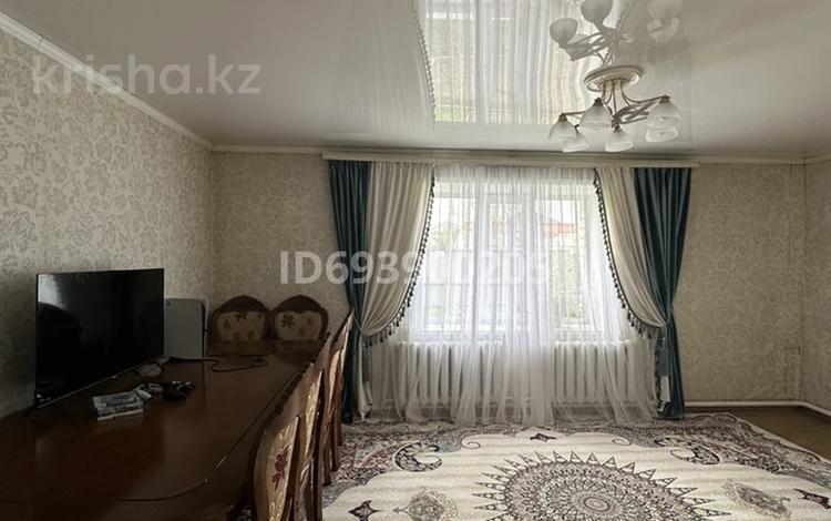 Отдельный дом · 5 комнат · 163 м² · 10 сот., Сарыозен 2 — ТЦ Коктал2 за 105 млн ₸ в Астане, Сарыарка р-н — фото 2