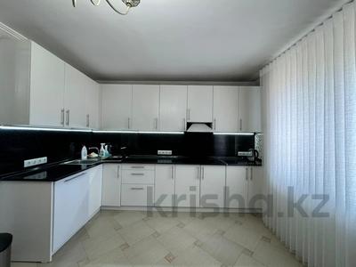 5-комнатная квартира · 160.4 м² · 4/5 этаж, пр. Н. Абдирова за 50 млн ₸ в Караганде, Казыбек би р-н
