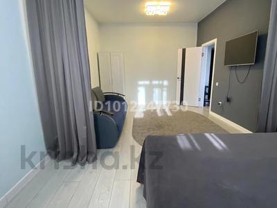 1-комнатная квартира · 54 м² · 8/9 этаж, Просп. Алии Молдагуловой 30Бк1 за 15 000 ₸ в Актобе, мкр Авиатор