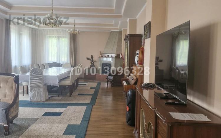 Отдельный дом · 6 комнат · 400 м² · 25 сот., мкр Каменское плато, Ладушкина 120/14 — Жк Зеленая долина за 1.6 млн ₸ в Алматы, Медеуский р-н — фото 7