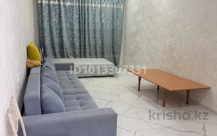 2-комнатная квартира · 47 м² · 1/9 этаж, мкр Аккент 89 за 210 000 ₸ в Алматы, Алатауский р-н — фото 2