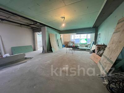 4-комнатная квартира · 293 м² · 5/5 этаж, Керей, Жанибек хандар 8а за 330 млн ₸ в Астане, Есильский р-н