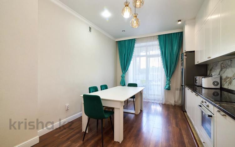 4-комнатная квартира · 96.7 м² · 1/9 этаж, Аккум 20A за 63 млн ₸ в Астане, Есильский р-н — фото 10