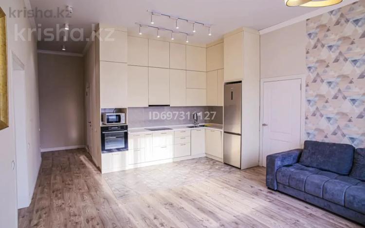 3-комнатная квартира · 80 м² · 12/12 этаж, Басенова 10 за 500 000 ₸ в Алматы, Бостандыкский р-н — фото 2