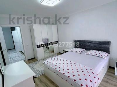 2-комнатная квартира · 80 м² · 4/12 этаж, 9 42/1 — Возле Акимата за 15 000 〒 в Туркестане