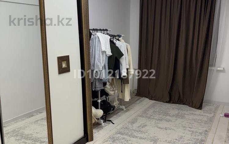 2-бөлмелі пәтер · 45.2 м² · 5/5 қабат, Ауезова 52в, бағасы: 180 000 ₸ в Атырау, мкр Жилгородок — фото 2