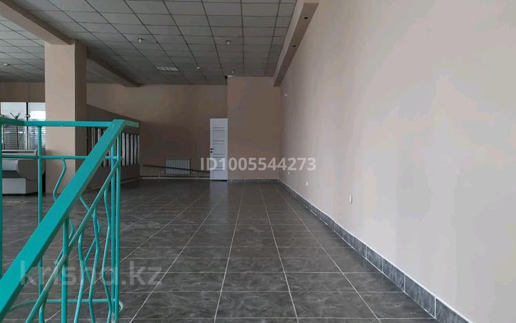 Офисы, магазины и бутики, салоны красоты, медцентры и аптеки, кабинеты и рабочие места · 1 м² за 5 000 〒 в Караганде, Казыбек би р-н — фото 2