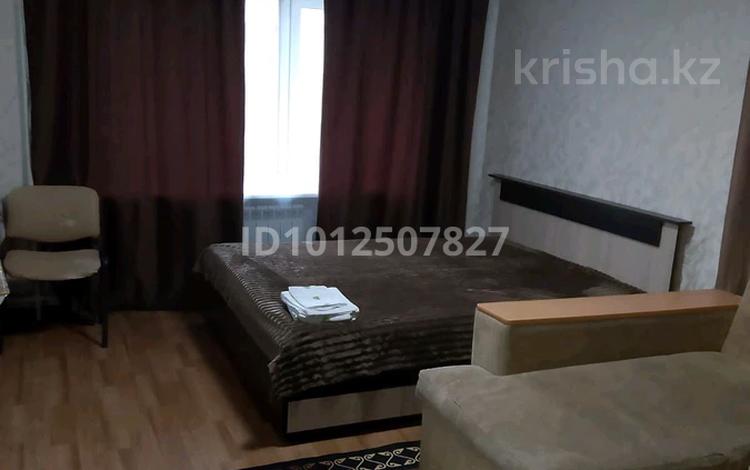 1-комнатная квартира · 32 м² · 3/5 этаж, мкр Новый Город, Алиханова 8 за 9 000 ₸ в Караганде, Казыбек би р-н — фото 2
