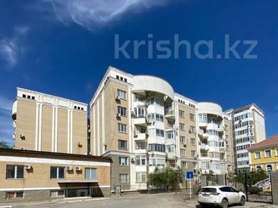 2-бөлмелі пәтер, 70 м², 5/6 қабат ай сайын, Крупской 24Б, бағасы: 260 000 〒 в Атырау