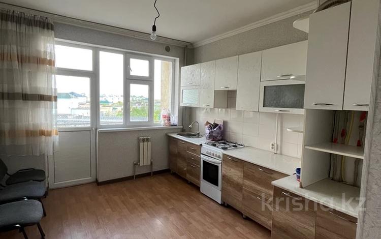2-комнатная квартира · 60 м² · 3/5 этаж · помесячно, мкр Асар 5 за 100 000 〒 в Шымкенте, Абайский р-н — фото 2