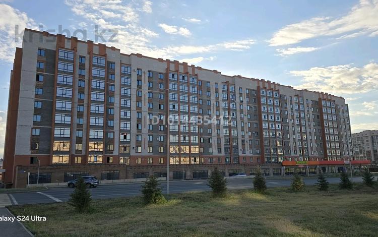 2-бөлмелі пәтер · 63 м² · 7/10 қабат, Алтын орда ш/а., Тауелсиздик 15е, бағасы: 29.5 млн ₸ в Актобе, мкр. Алтын орда — фото 9