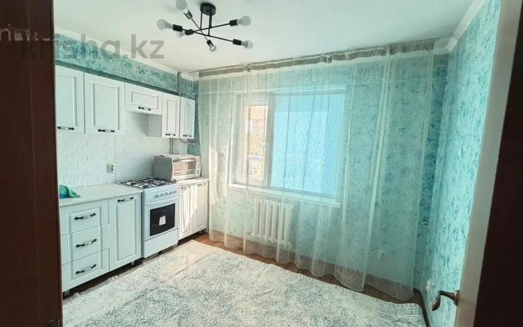 1-комнатная квартира · 61 м² · 1/5 этаж, Болашак 33 за 120 000 ₸ в Талдыкоргане, мкр Болашак — фото 2