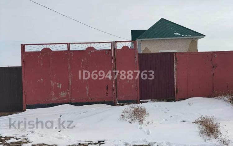 Отдельный дом · 2 комнаты · 100 м² · 10 сот., Байтерек за 5.5 млн ₸ в  — фото 2