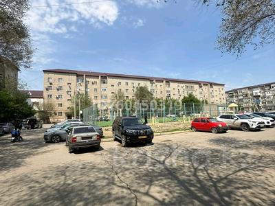 4-бөлмелі пәтер · 100 м² · 4/5 қабат, мкр СМП 136, Гогичашвили 5 — Сырым Датова, бағасы: 23 млн ₸ в Атырау