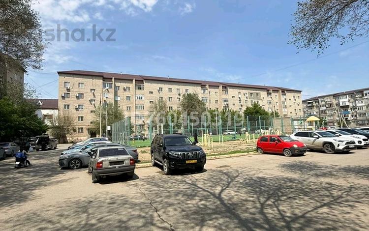 4-бөлмелі пәтер · 100 м² · 4/5 қабат, мкр СМП 136, Гогичашвили 5 — Сырым Датова, бағасы: 23 млн ₸ в Атырау — фото 9