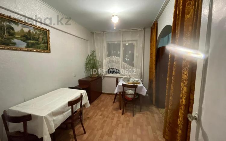 4-бөлмелі пәтер · 62 м² · 3/5 қабат, Михаэлиса 1, бағасы: 150 000 ₸ в Усть-Каменогорске, Ульбинский — фото 2