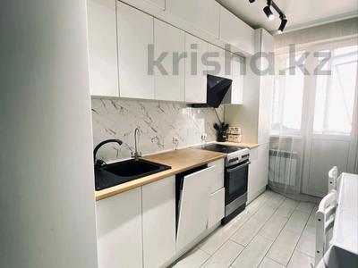 2-комнатная квартира · 57 м² · 12/18 этаж, мкр Кадыра Мырза-Али, Сырым Датова за 20.7 млн ₸ в Уральске