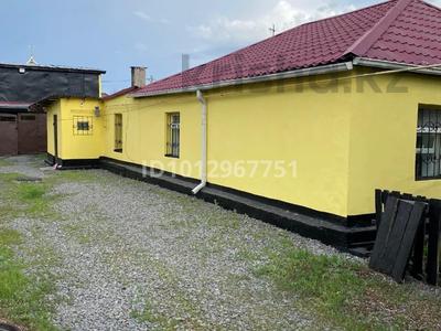 Жеке үй · 4 бөлме · 96 м² · 7 сот., мкр Михайловка , Москвина, бағасы: 30 млн ₸ в Караганде, Казыбек би р-н