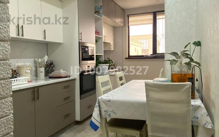 4-бөлмелі пәтер · 90 м² · 5 қабат, 13-й мкр 14, бағасы: 24 млн ₸ в Актау — фото 2