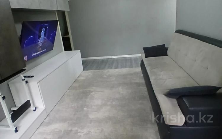 3-комнатная квартира · 60 м² · 1/4 этаж, мкр №6 за 37 млн ₸ в Алматы, Ауэзовский р-н — фото 2