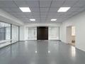 Еркін, кеңселер, дүкендер мен бутиктер, қоймалар, жқб, автосервистер мен көлік жуу, сұлулық салондары, фитнес және спорт, білім орталықтары, ойын-сауық, конференц-залдар, кабинеттер және жұмыс орындары, студиялар · 911 м², бағасы: ~ 2.8 млн ₸ в Алматы, Жетысуский р-н — фото 2