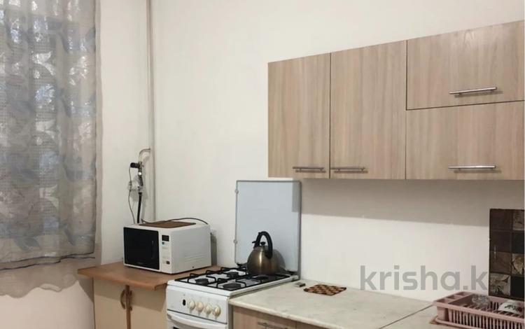 3-комнатная квартира · 72 м² · 7/9 этаж, мкр Шугыла 342 за 270 000 ₸ в Алматы, Наурызбайский р-н — фото 2