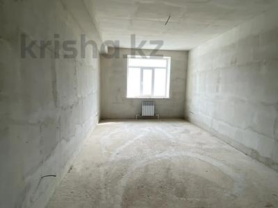 3-комнатная квартира, 100 м², 9/10 этаж, мкр. Алтын орда, Тауелсиздик за 23 млн 〒 в Актобе, мкр. Алтын орда