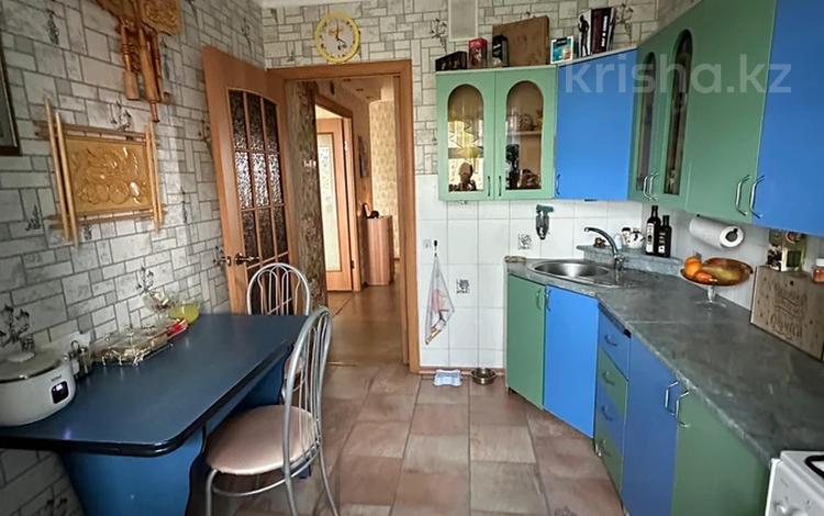 4-комнатная квартира · 84 м², Кобыланды батыра 30 за 48 млн ₸ в Костанае — фото 2
