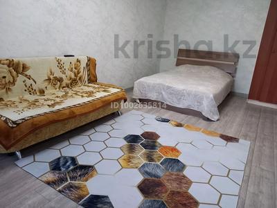 1-бөлмелі пәтер · 38 м² · 1/5 қабат, Красноормейская 13 — В центре города, рядом с парком, бағасы: 8 000 〒 в Щучинске