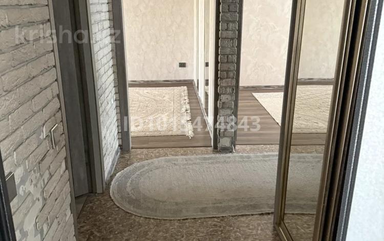 4-комнатная квартира · 80 м² · 5/5 этаж, 17-й микрорайон 4 за 200 000 ₸ в Шымкенте, Аль-Фарабийский р-н — фото 2