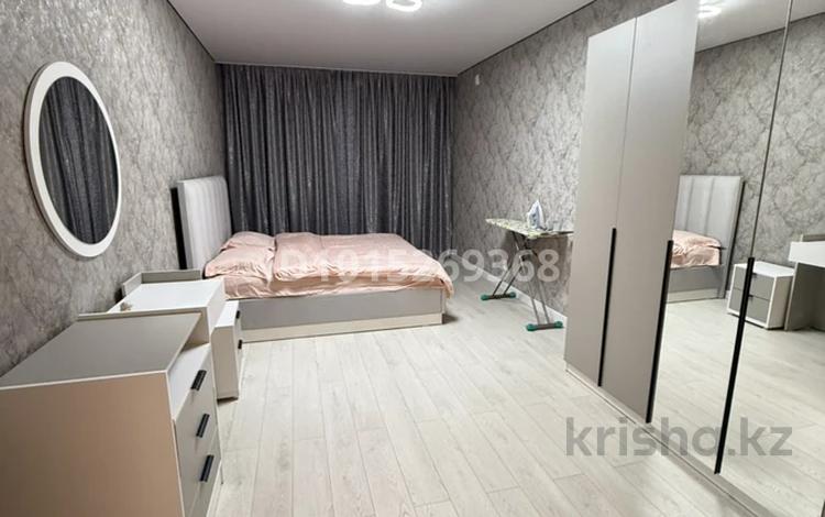 3-бөлмелі пәтер · 100 м² · 5/9 қабат, Өжет ш/а., Севернре кольцо 92/5 блок, бағасы: 600 000 ₸ в Алматы, Алатауский р-н — фото 7