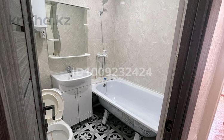 1-комнатная квартира · 35 м² · 5/5 этаж, Ленина 49 — Момыш улы за 180 000 ₸ в Семее — фото 2