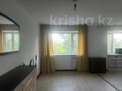 2-бөлмелі пәтер · 42 м² · 4/5 қабат, Жаңа қала ш/а., Ермекова, бағасы: 20 млн ₸ в Караганде, Казыбек би р-н