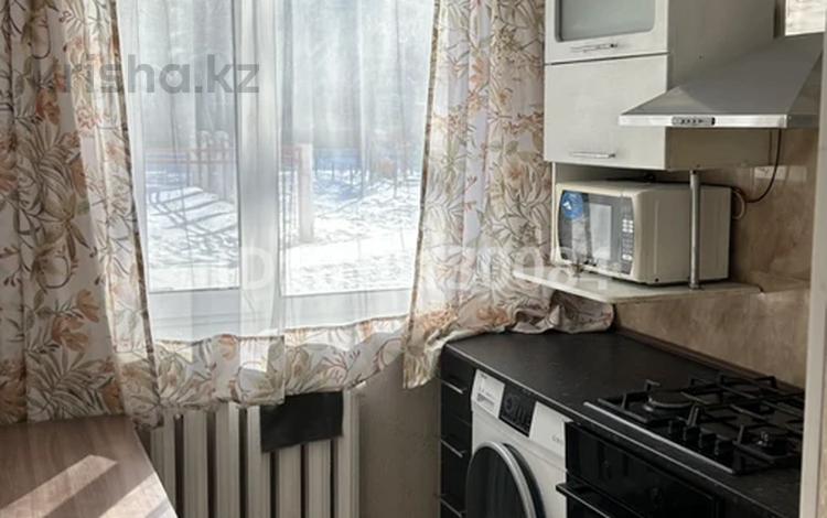 3-комнатная квартира · 48.6 м² · 1/5 этаж, мкр Юго-Восток, Муканова 12/2 за 160 000 〒 в Караганде, Казыбек би р-н — фото 2