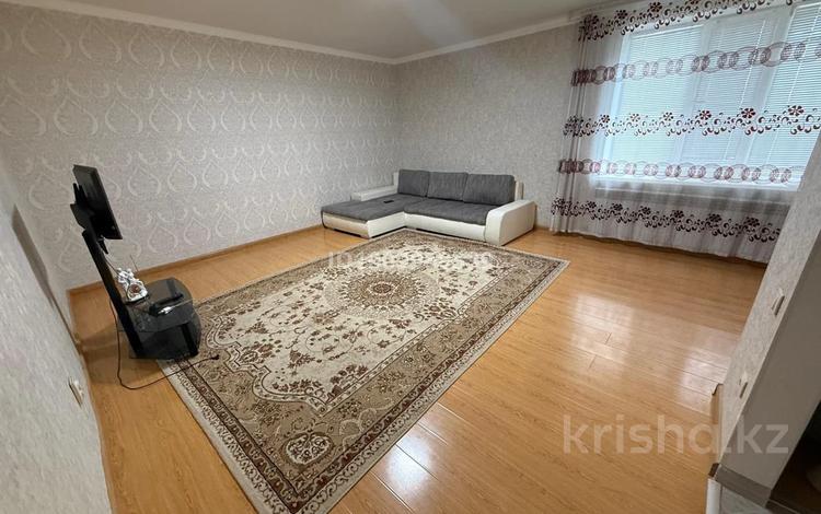 1-комнатная квартира · 53 м² · 2/5 этаж, Жургенова 58 — Напротив снпс за 150 000 ₸ в Актобе, мкр. Курмыш — фото 2