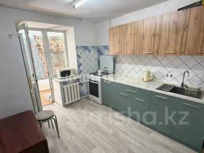 4-комнатная квартира · 83 м² · 2/6 этаж, мкр Шанхай, Макаренко 1 — Бр.Жубановых за 200 000 ₸ в Актобе