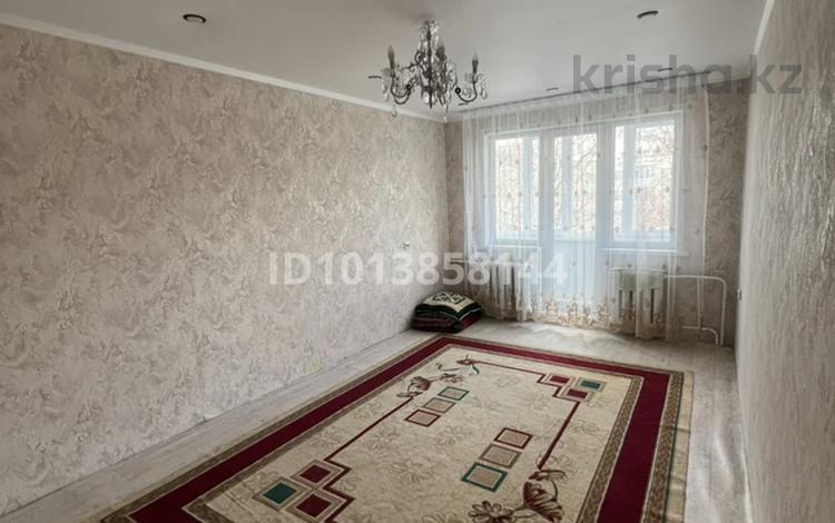 2-бөлмелі пәтер · 46 м² · 5/5 қабат, Курмангазы 44 — Остановка магазин Урал рядом дом быта торговый дом, бағасы: 140 000 ₸ в Уральске, мкр Школьник — фото 2