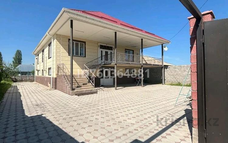 Жеке үй · 8 бөлме · 300 м² · 10 жүзд., улица П. Толстова 26 — Недалеко от 39 школы - гимназии, бағасы: 55 млн ₸ в Мерке — фото 2