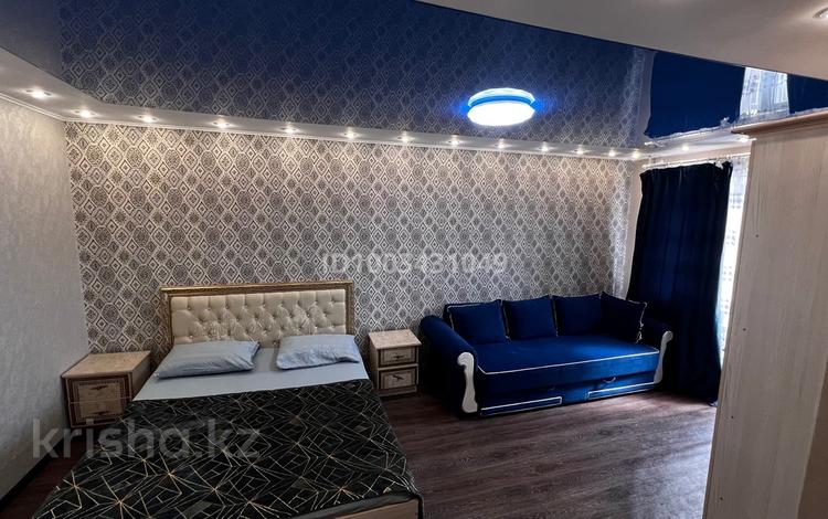 1-комнатная квартира · 40 м², мкр Новый Город, Ерубаева 47 за 1 500 ₸ в Караганде, Казыбек би р-н — фото 2