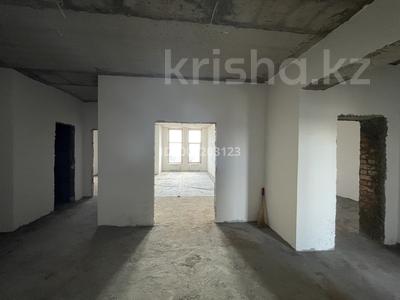 3-комнатная квартира · 109 м² · 3/6 этаж, Кабанбай батыра 75а за ~ 34.6 млн 〒 в Астане, Есильский р-н