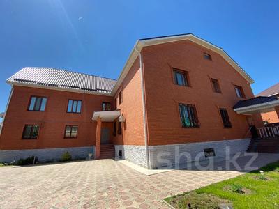 Отдельный дом · 10 комнат · 730.9 м² · 10 сот., Газизы Жубановой 10 за 175 млн 〒 в Актобе