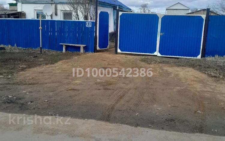 Отдельный дом · 3 комнаты · 38.4 м² · 10 сот., Рахимова 11 за 4.5 млн 〒 в Аулиеколе — фото 2