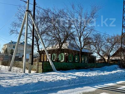 Отдельный дом · 2 комнаты · 50 м² · 10.5 сот., Интернациональная 14 — Военкомат за 13 млн 〒 в Щучинске